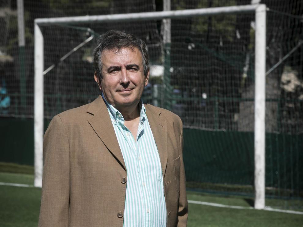 Manolo de Miguel, en el campo del Stadium Casablanca.