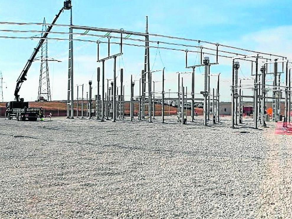 Subestación de Villar de los Navarros, en la que evacuarán los dos primeros parques solares de Enel, que suman 77 megavatios.