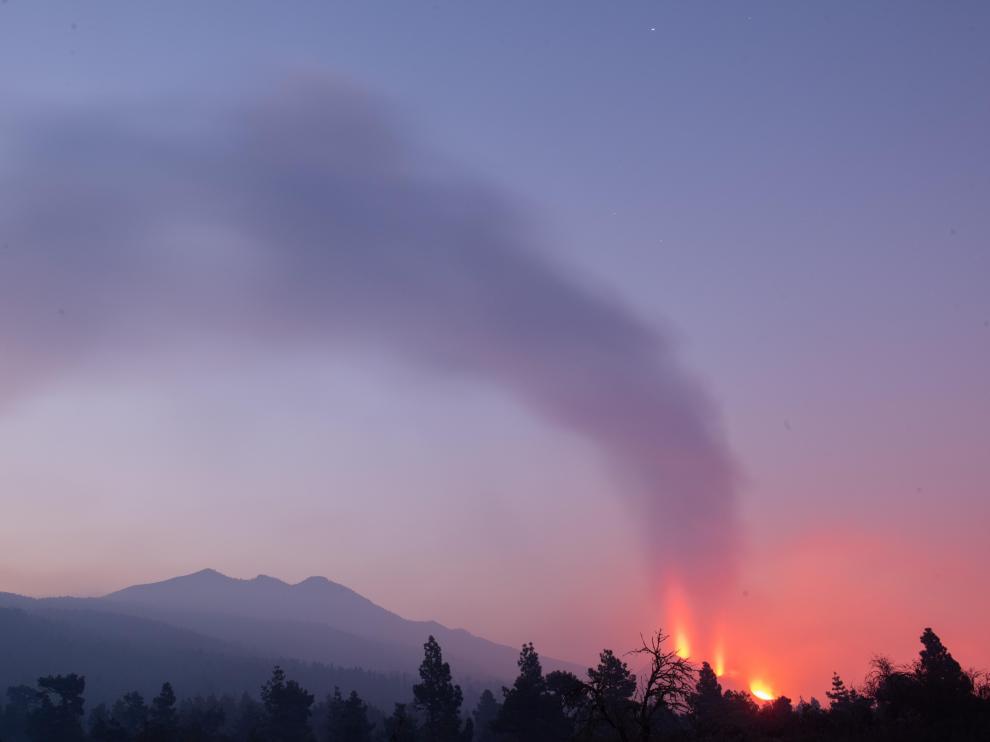 Continúa la erupción de Cumbre Vieja, en La Palma, por décimo noveno día