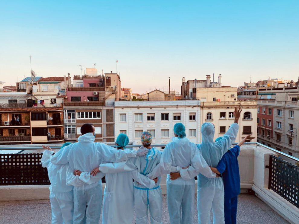 'Son las 20.00', fotografía de la enfermera aragonesa Teresa Marco, ganadora del premio FotoEnfermería 2020