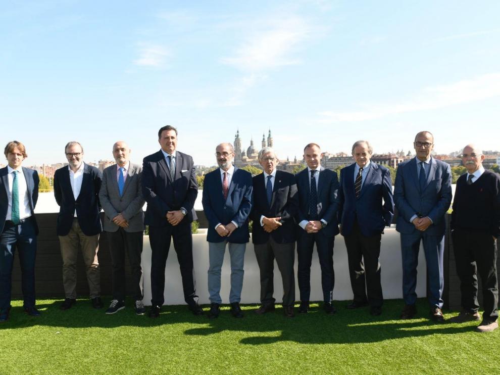 Comida de las directivas del Real Zaragoza y de la SD Huesca, este lunes en el restaurante Aura.