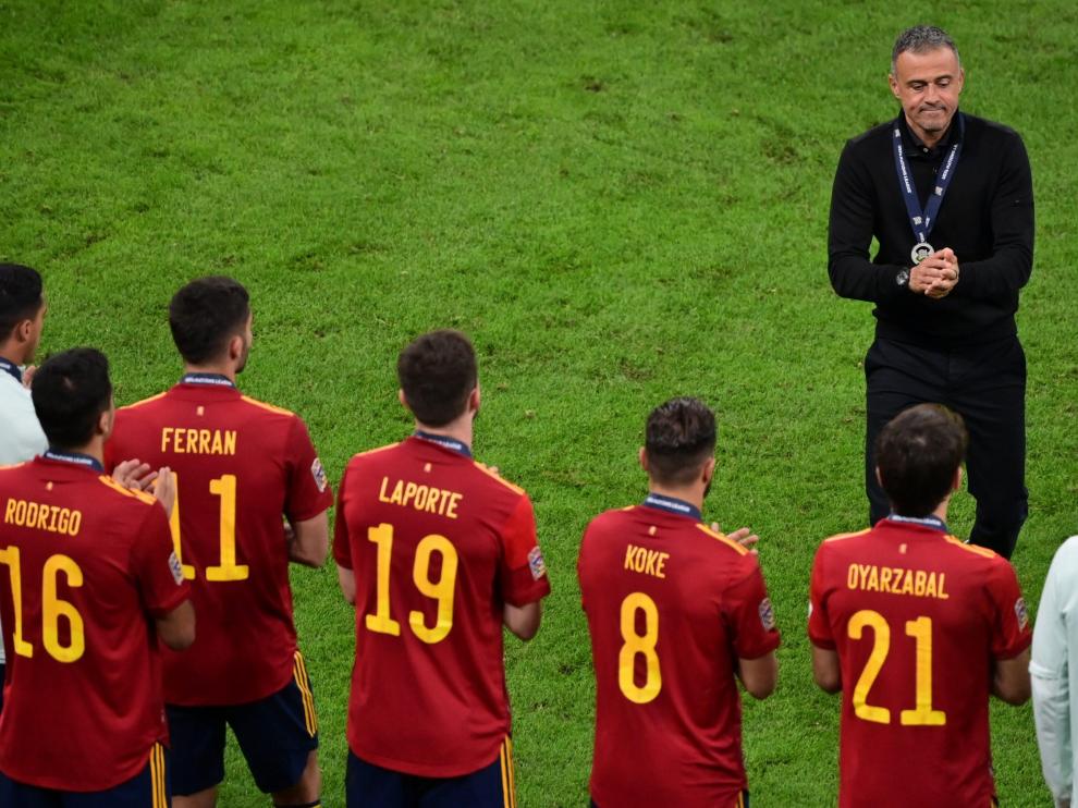 Luis Enrique Martínez ante sus jugadores