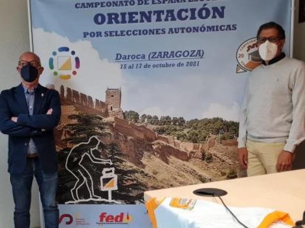 Presentación de la prueba, con los responsables de la Federación y el Ayuntamiento