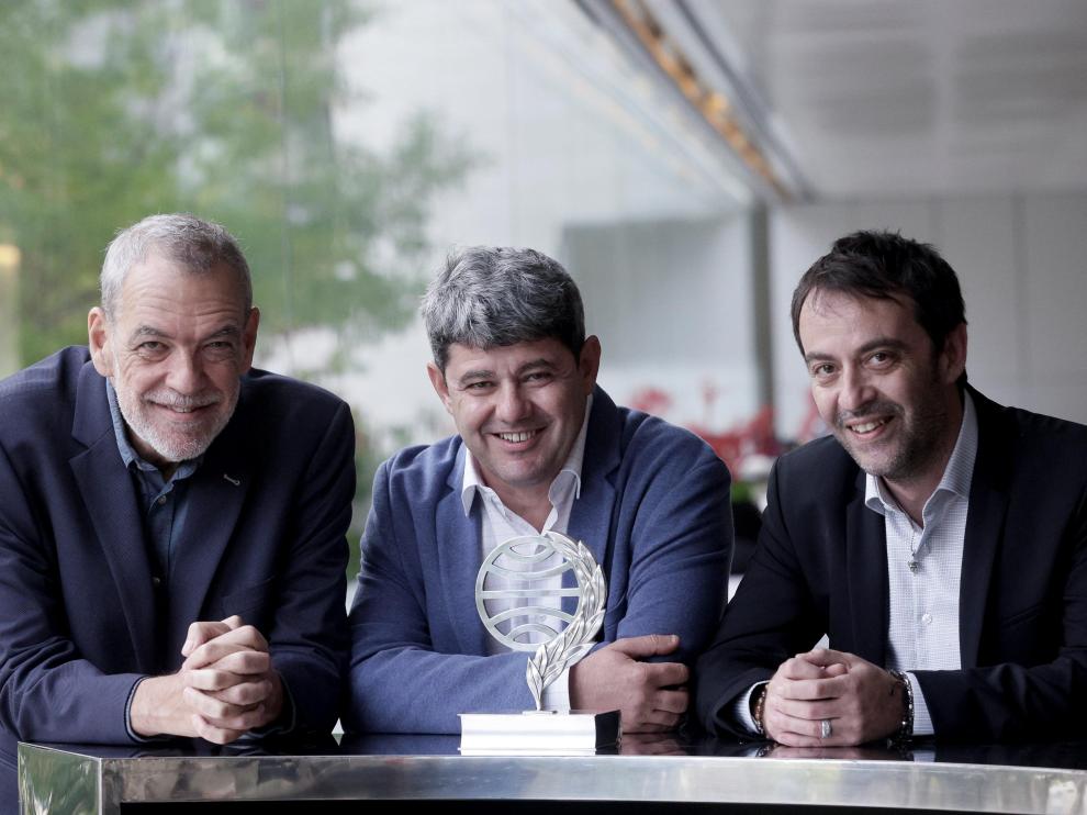 Díaz, Mercero y Martínez ganaron el Premio Planeta bajo el seudónimo de Carmen Mola