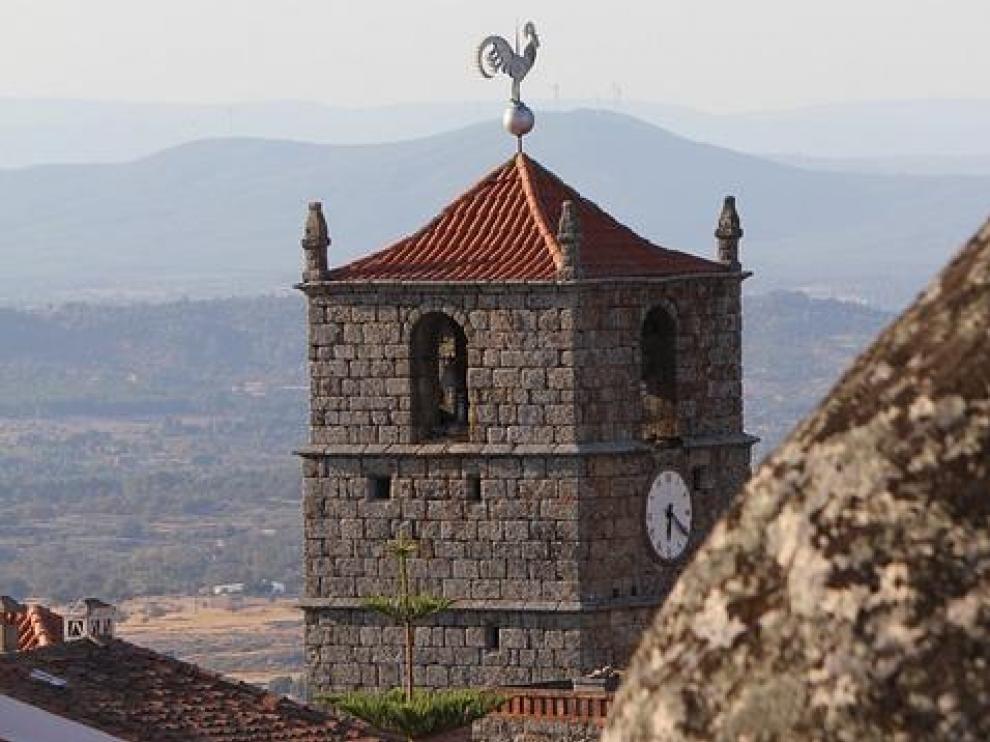 Torre del reloj de Monsanto, Portugal.
