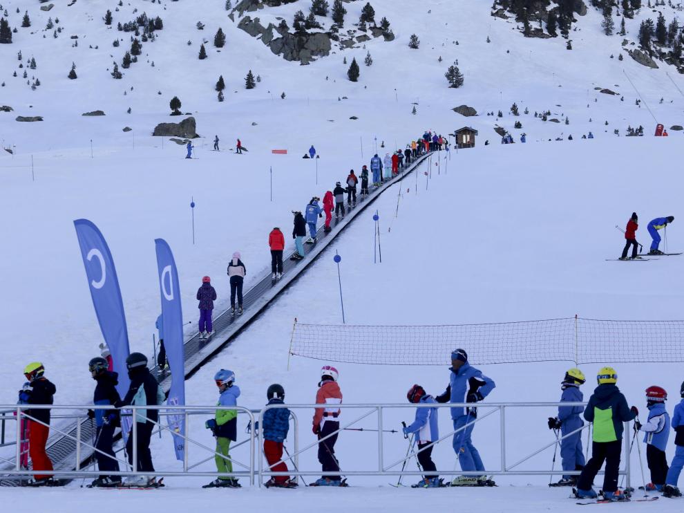 El turismo de nieve es un factor imprescindible para el desarrollo de los valles pirenaicos.