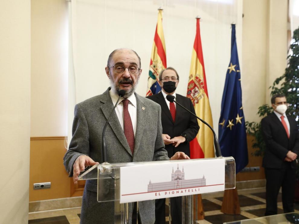 El presidente aragonés, Javier Lambán, en su comparecencia tras la firma del protocolo entre la DGA y la Sareb para comercializar suelo del PTR.