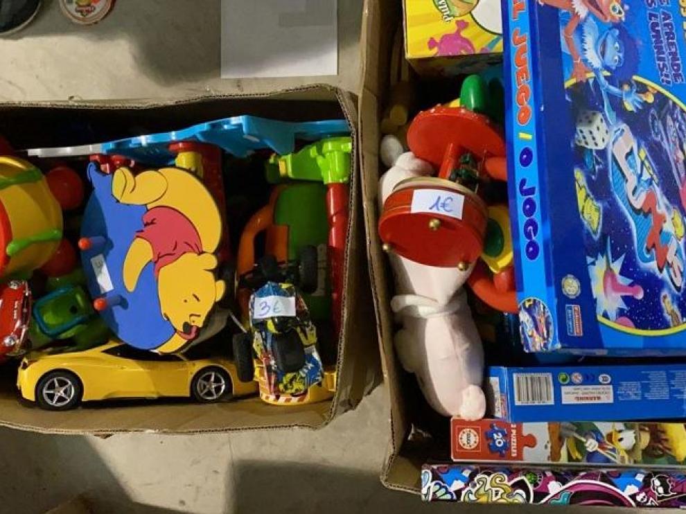 Juguetes reciclados que se podrán adquirir en el rastrillo de Cáritas Huesca.