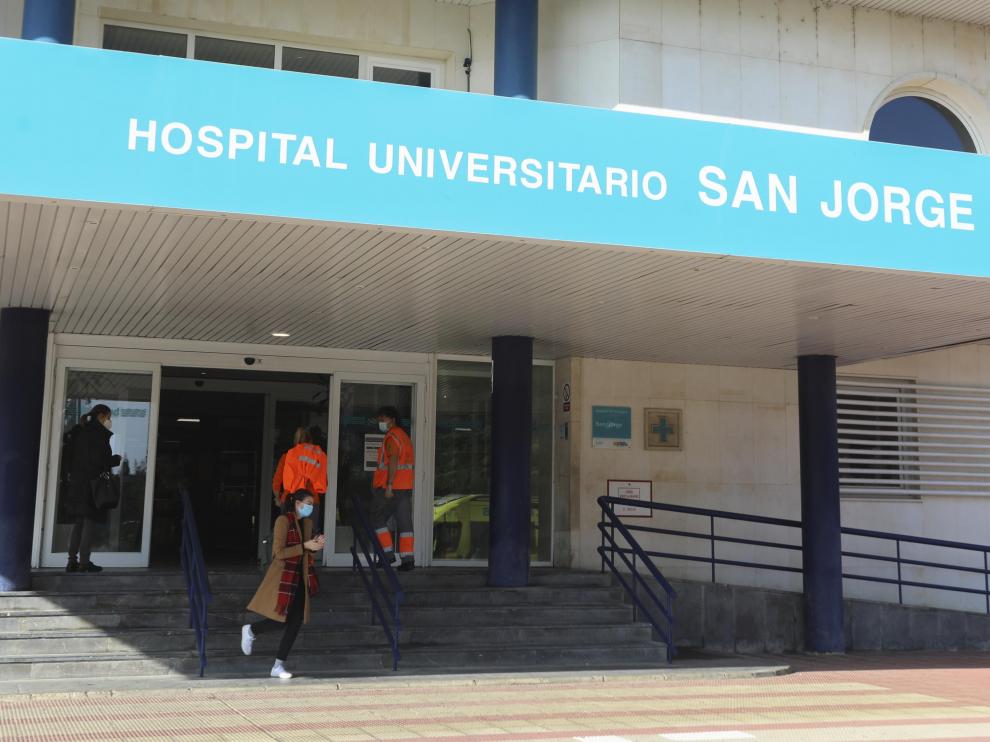 Acceso principal al Hospital Universitario San Jorge de Huesca.