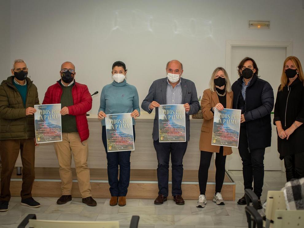 Autoridades y representantes municipales han presentado la gala de apoyo a los vecinos de La Palma