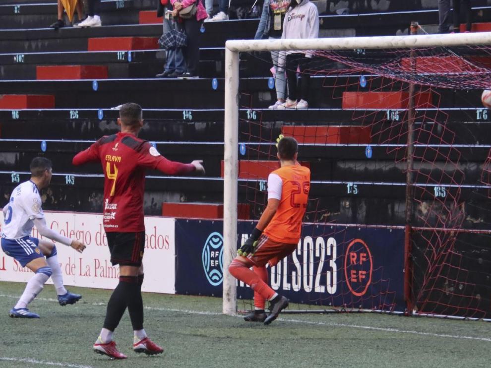 El gol de Clemente en el campo del Mensajero La Palma que dio el pase a la siguiente ronda al Real Zaragoza el pasado miércoles.