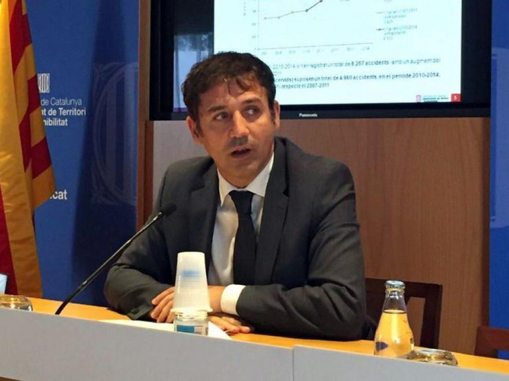 Xavier Flores.