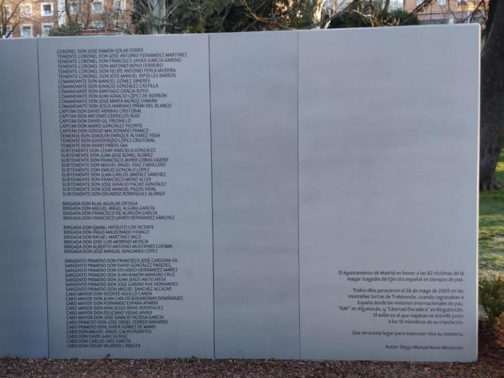 Monumento del accidente del Yak 42 inaugurado en el Parque de Oeste, en Madrid, el pasado día 14.