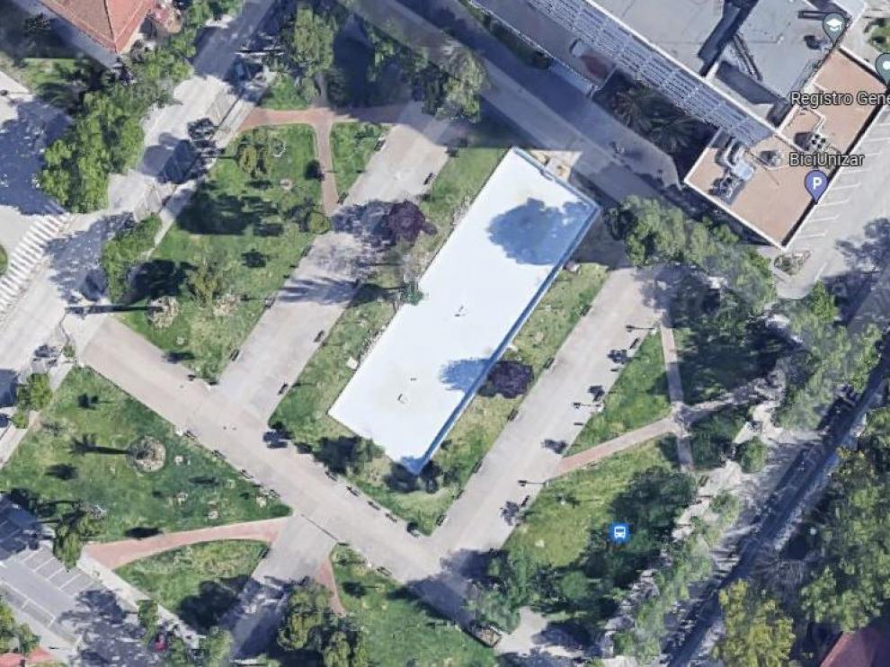 Imagen aérea de las praderas del campus San Francisco y sus caminos de paso.