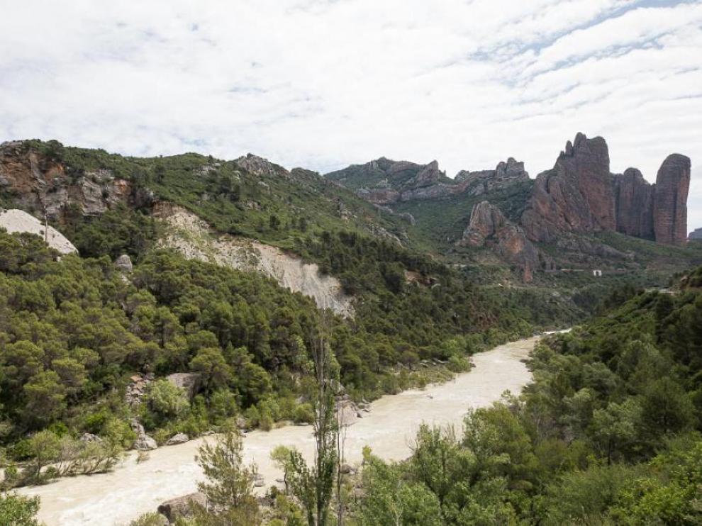 Los mallos de Riglos desde Murillo de Gállego