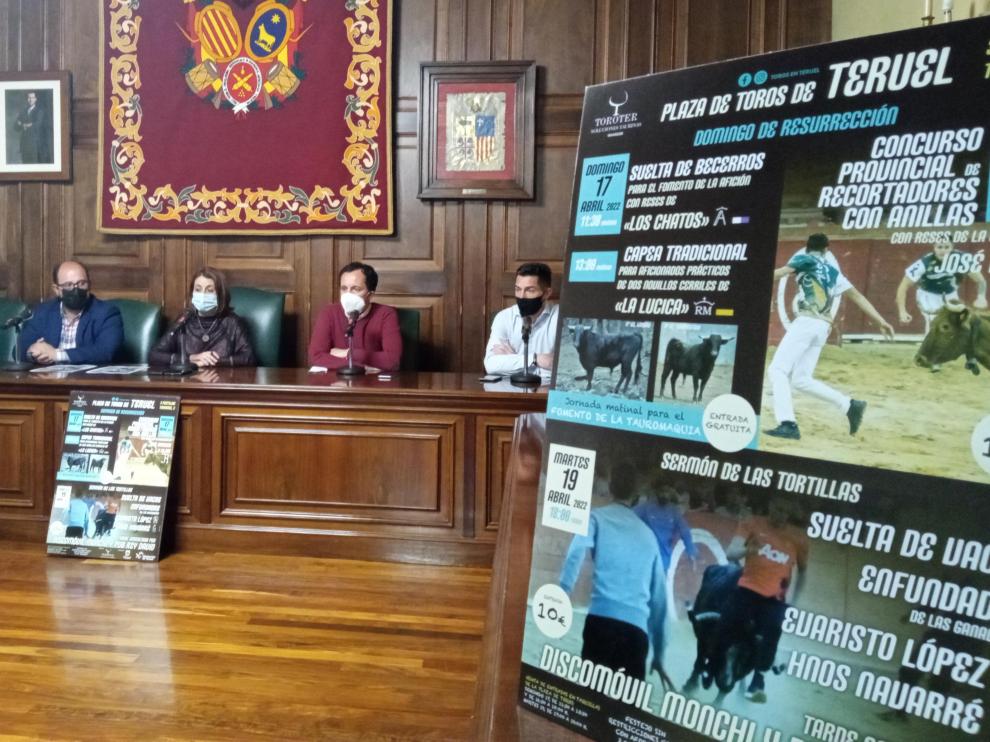 Presentación de la programa del 17 y el 19 de abril en la plaza de toros de Teruel