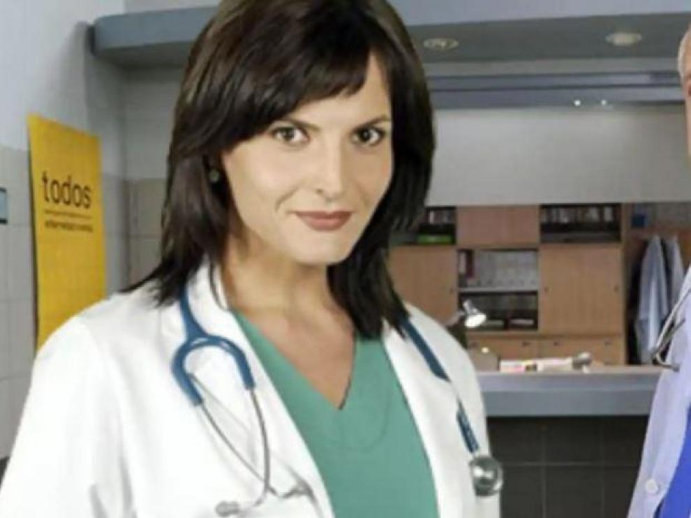La actriz Rosa Mariscal, junto al también fallecido Jordi Rebellón, en la serie 'Hospital Central'.