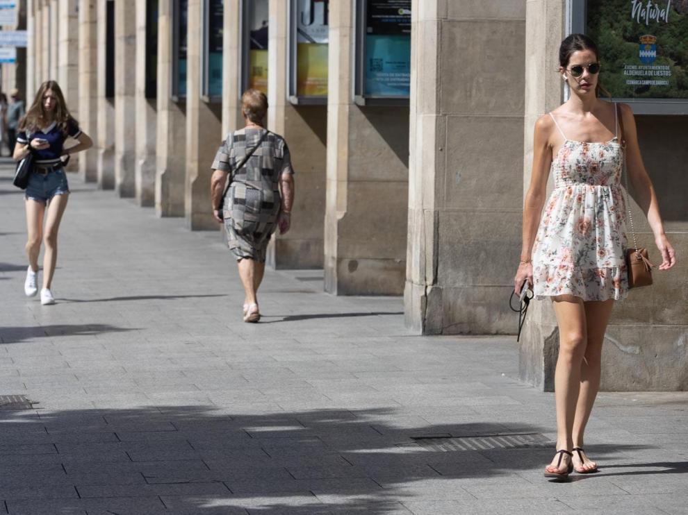 Calor en Zaragoza este lunes, 16 de mayo.