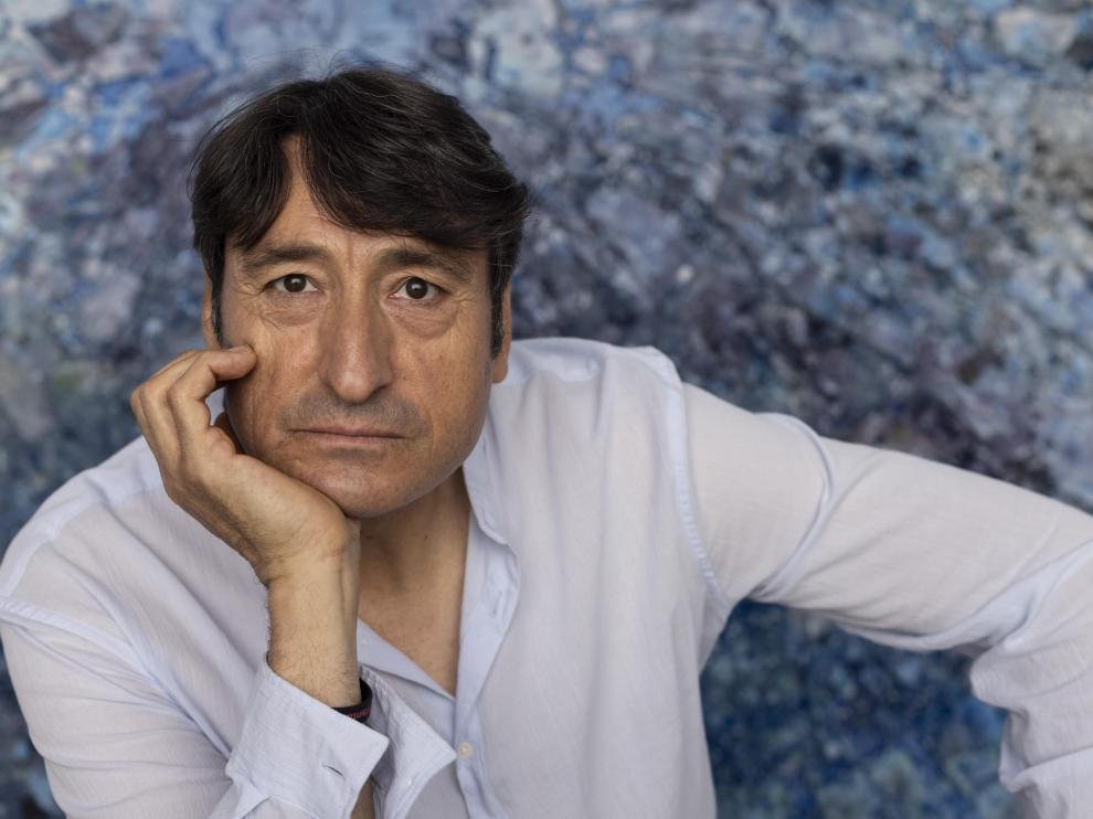 Carmelo Gómez, en el rodaje del documental sobre Odón de Buen, el 5 de julio en Zaragoza.