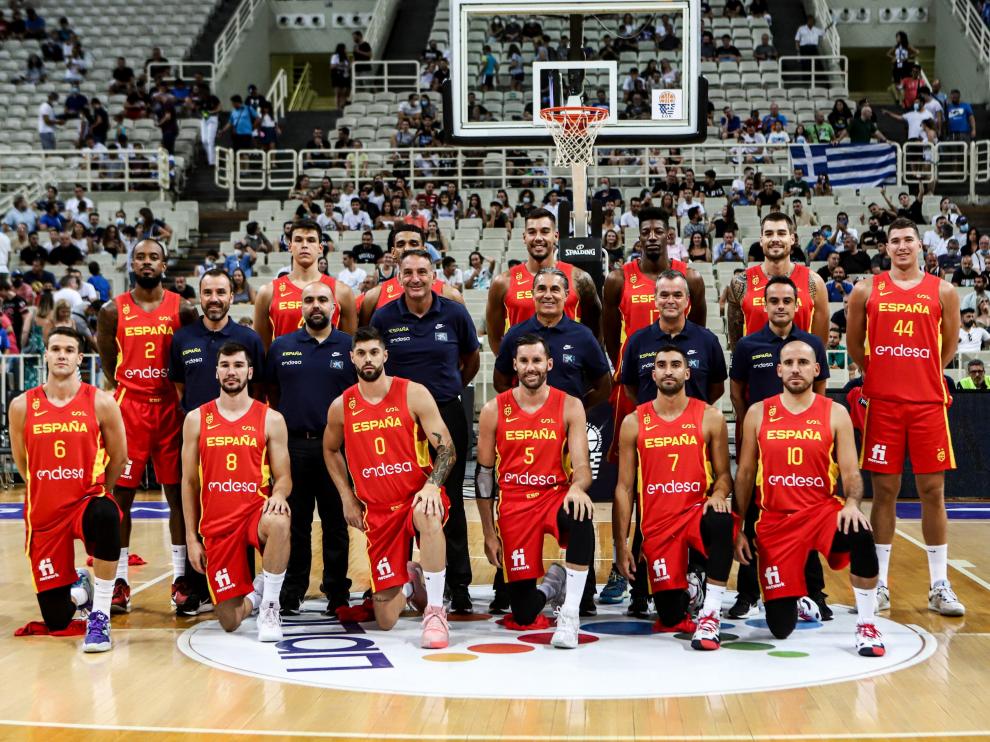 La selección española de baloncesto momentos previos a enfrentarse a la griega.