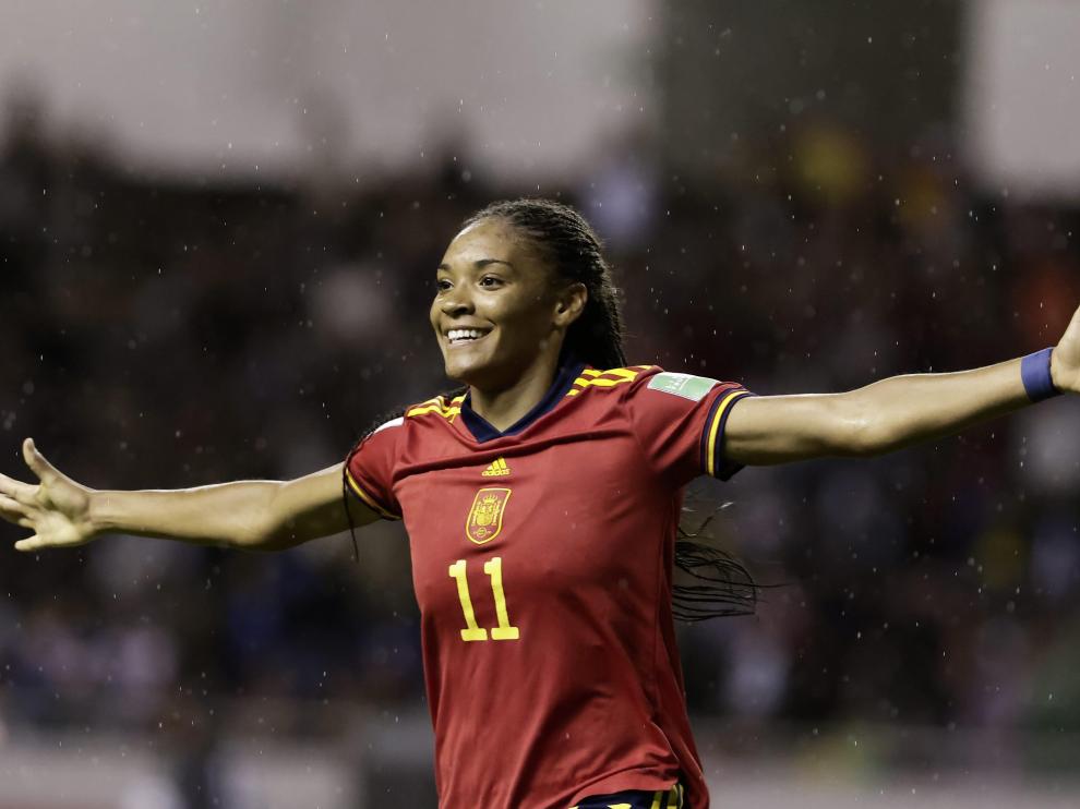 Salma Paralluelo celebra uno de los dos goles que firmó en la final del Mundial sub-20 con España.