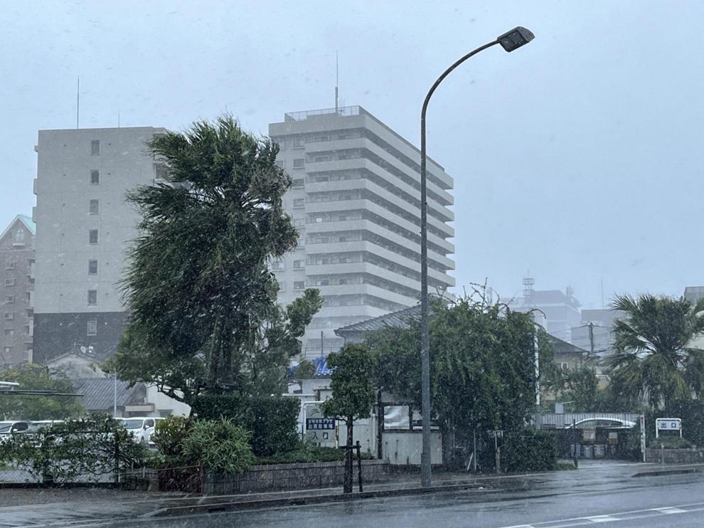 Llegada del tifón 'Nanmadol' a Japón.