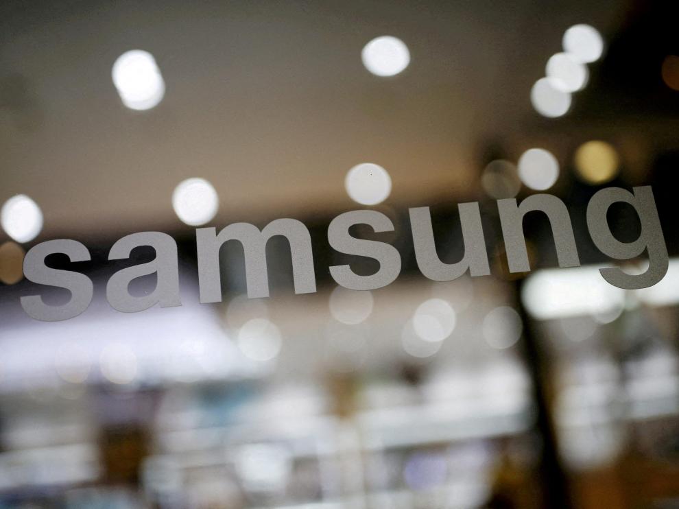 El logo de Samsung en la sede en Seúl.