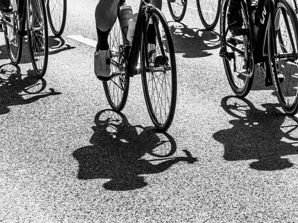 Foto de archivo de ciclistas