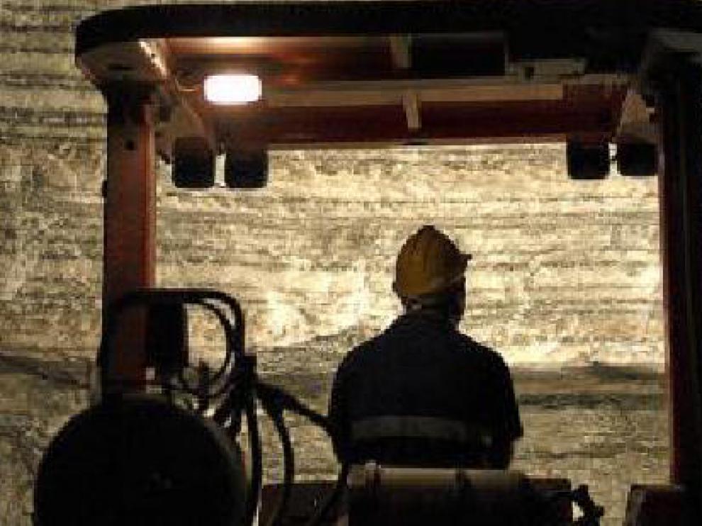 Interior de la mina de Ibérica de Sales en Remolinos.