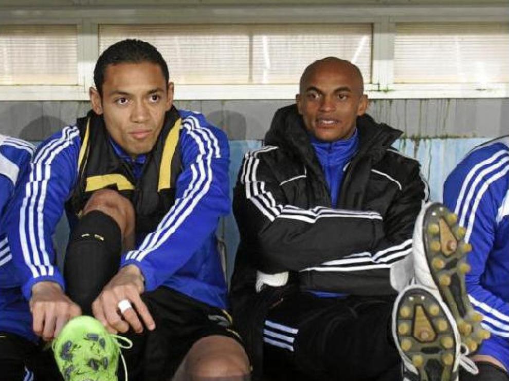 Ricardo Oliveira y Ewerthon comparten suplencia en El Arcángel cordobés