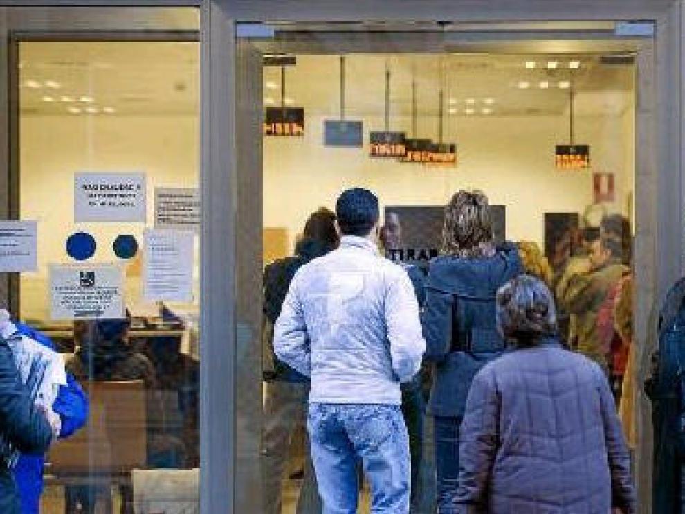 El juzgado del Registro Civil presentaba ayer colas a primera hora de la mañana