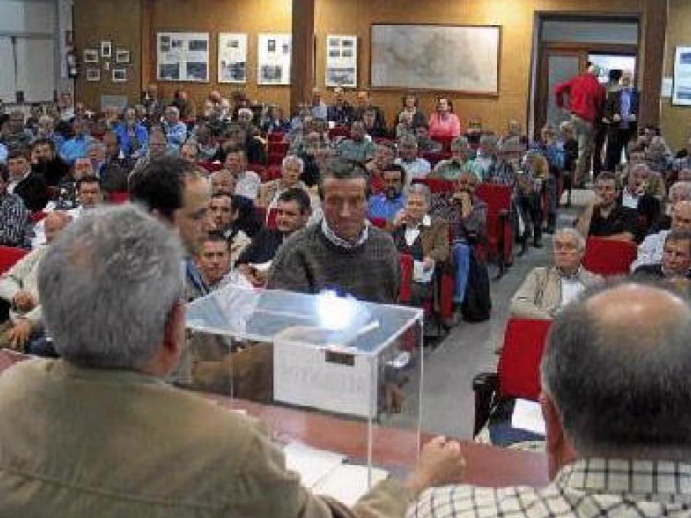 La asamblea recurrida -en la imagen- se celebró el 10 de mayo del año pasado