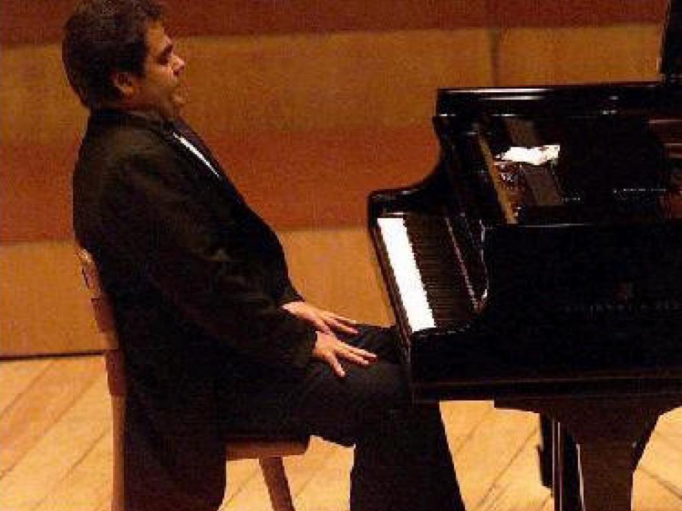 Arcadi Volodos, durante un concierto ofrecido en Zaragoza