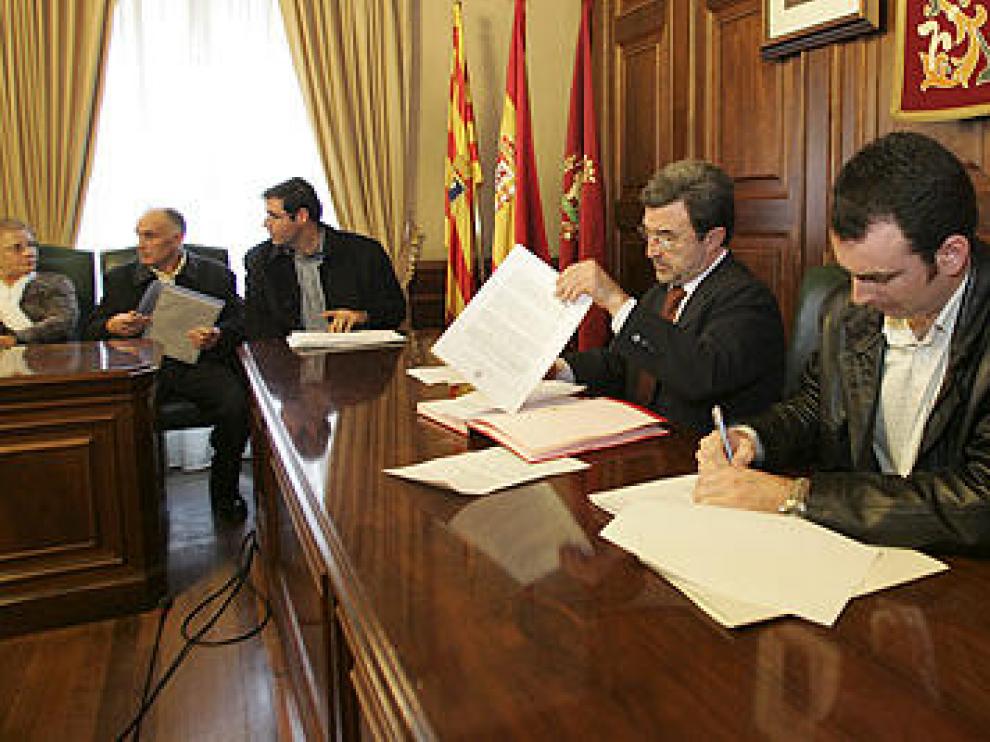 Momento de la firma