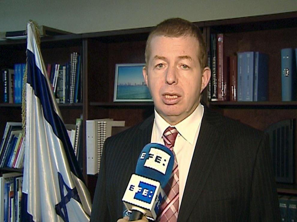 El embajador israelí, Raphael Schutz