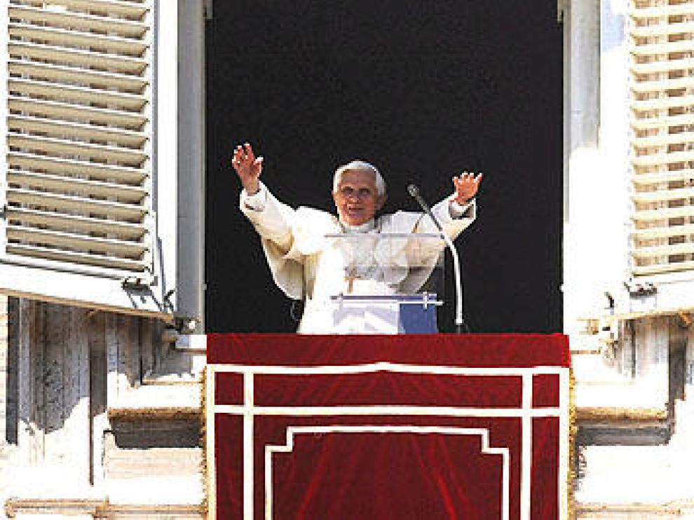 El Papa, en el balcón del Vaticano