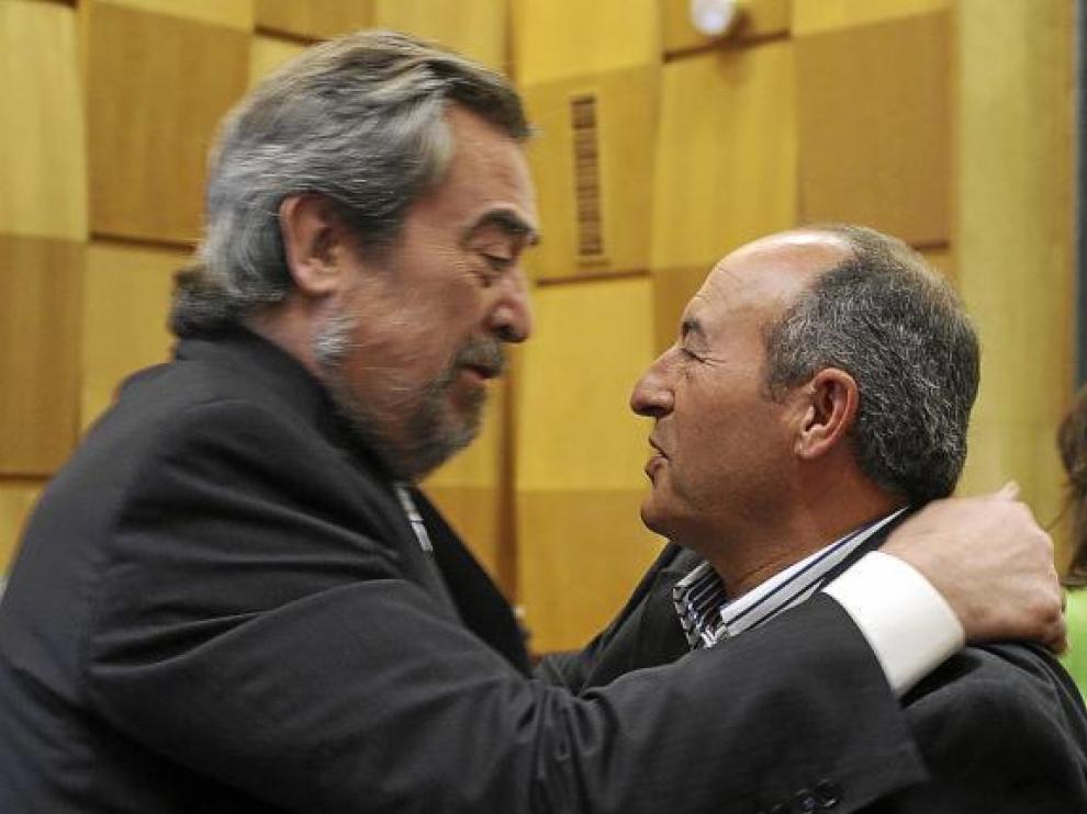 El alcalde y Becerril