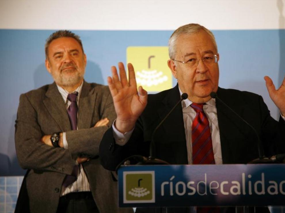 Alfredo Boné y José Ángel Biel en el acto de inauguración de una depuradora.