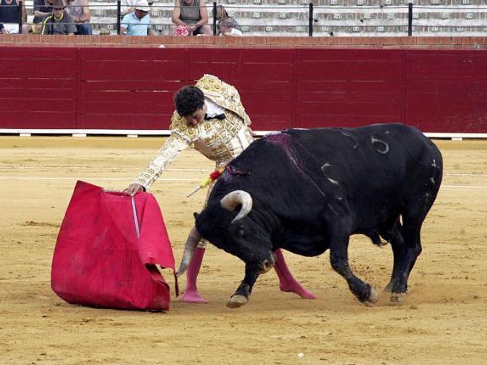 Jesús Millán fue el más destacado de la terna ayer en la plaza de toros de Teruel.