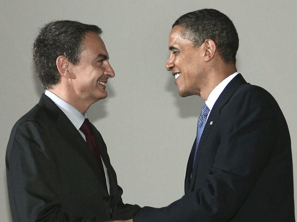 Zapatero saluda a Obama a su llegada a la cumbre en Italia