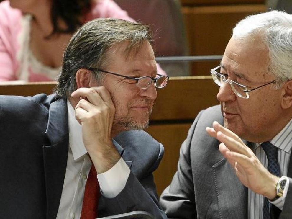 Iglesias y Biel.