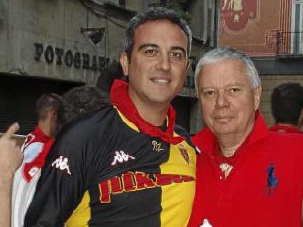 Antonio Jerez (izquierda), junto a Joe Jistley.