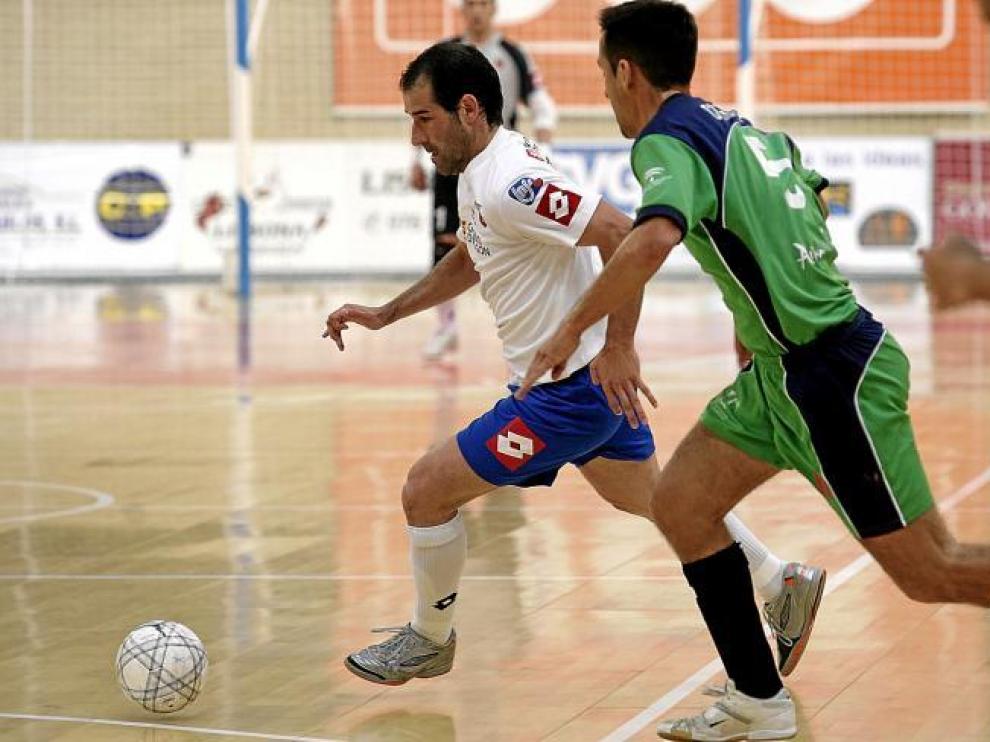Raúl Izquierdo conduce un ataque del Sala 10.