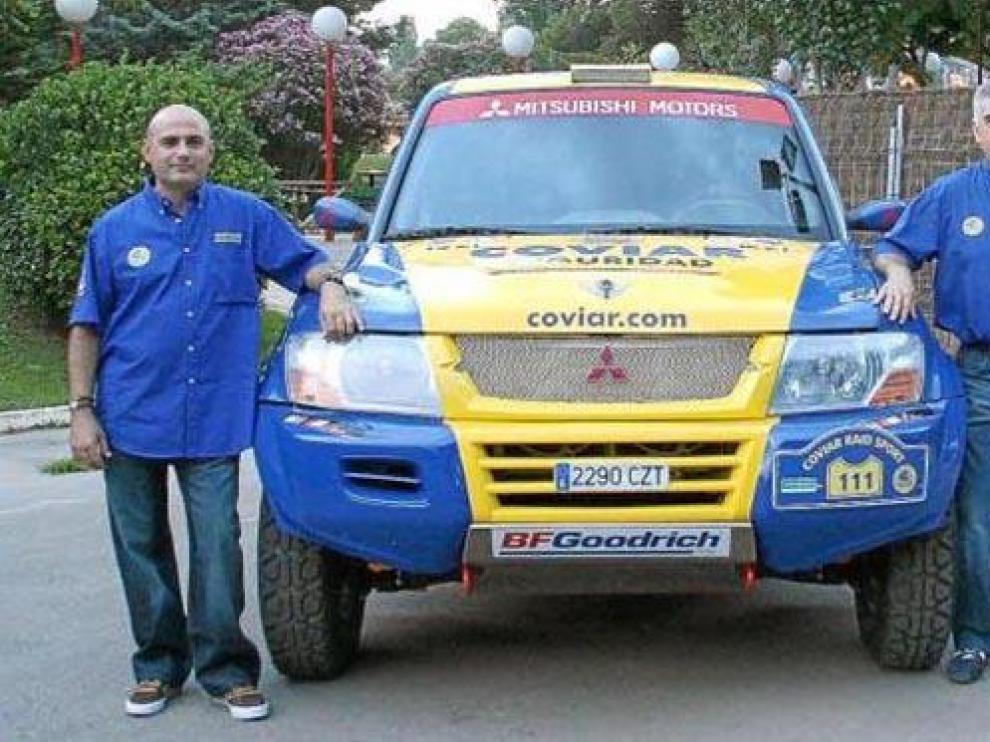 Miguel Grasa, copiloto (izquierda) y Javier Grasa, piloto. Los primeros dakarianos aragoneses en coches