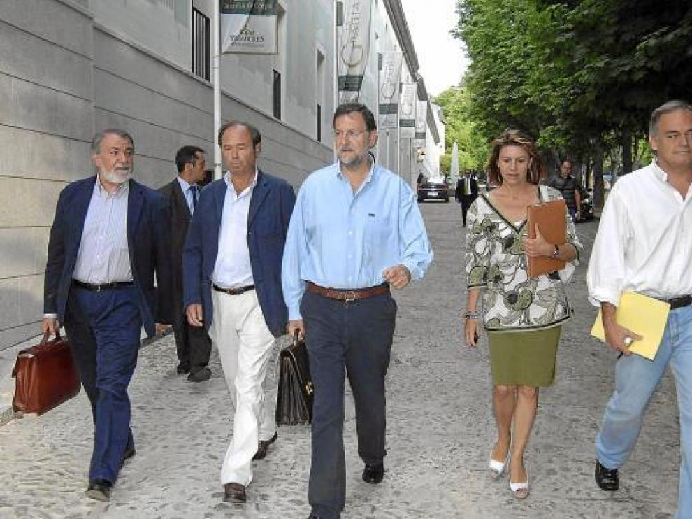 Mayor Oreja, García Escudero, Rajoy, De Cospedal y González Pons, el pasado junio en Segovia.