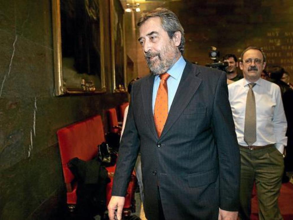 Belloch, seguido por Catalá, en una imagen del pasado mes de febrero.
