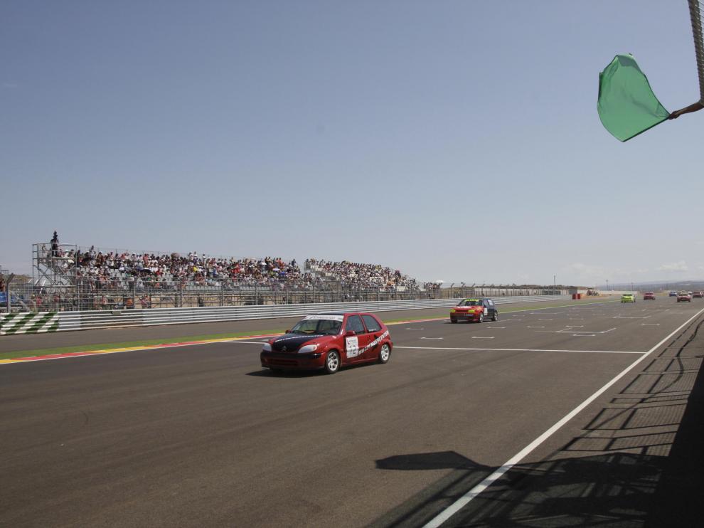 Una de las primeras carreras disputadas en el circuito