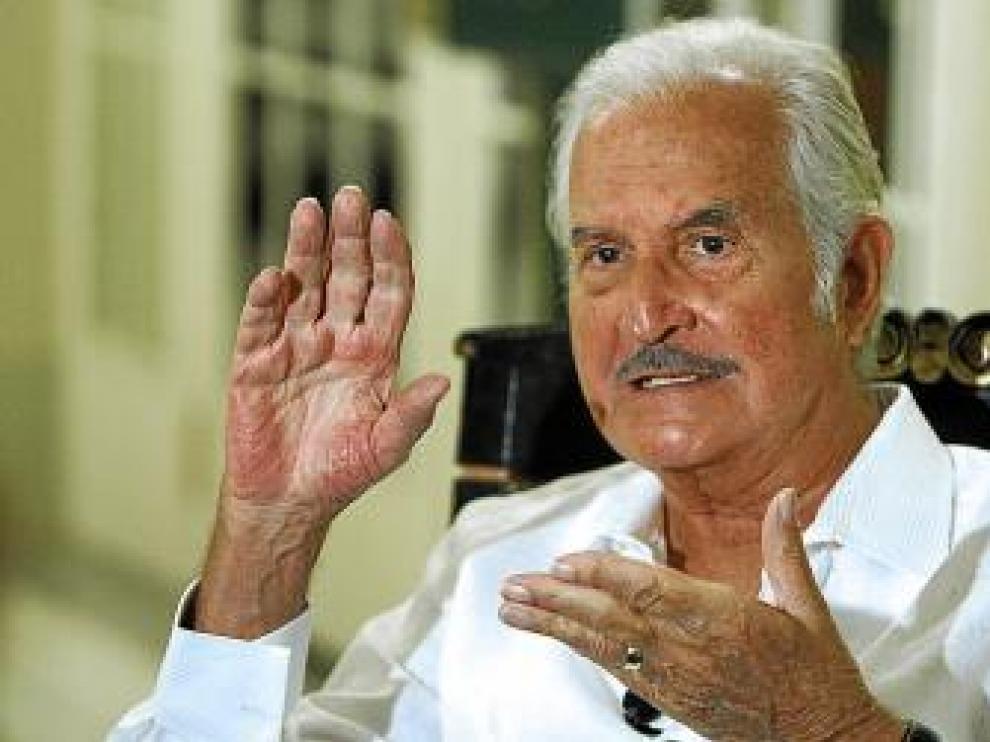 El mexicano Carlos Fuentes, ayer en Madrid.
