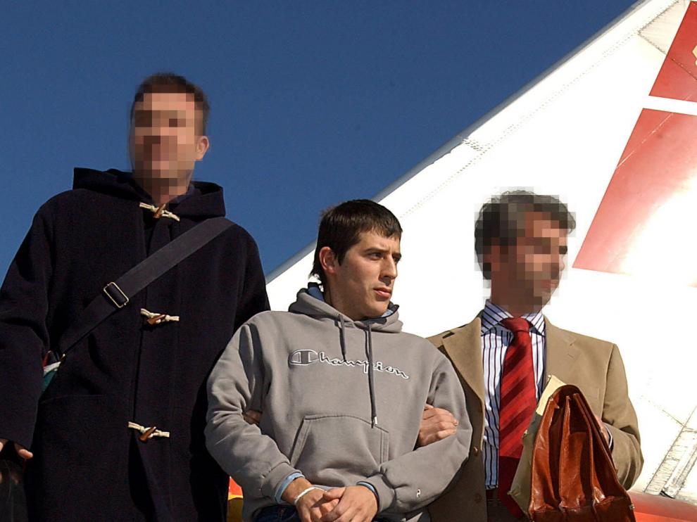 Francia extradita a un miembro del comando de ETA responsable del atentado de Sallent de Gállego