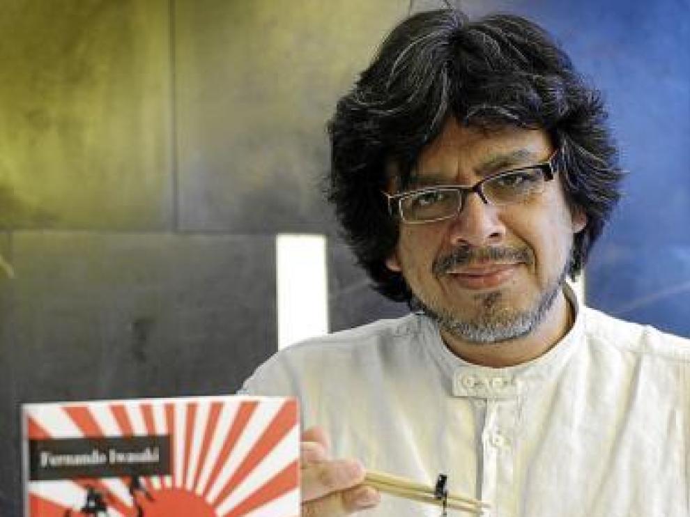 El escritor peruano, de origen japonés, Fernando Iwasaki.